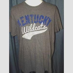 Retro-Style Large Knights Apparel Kentucky Wildcats T-Shirt